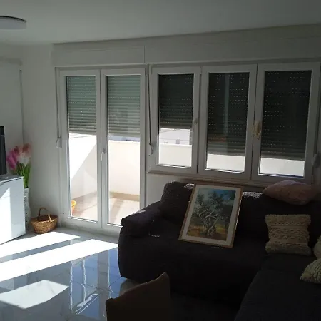 Iva Apartamento Split